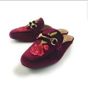 Cute Maroon Velvet Floral Slip-on Mules